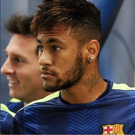 Neymar Haircut, Neymar 11, Neymar Barcelona, Neymar Brazil, Dani Alves, Neymar Jr Wallpapers, Messi And Neymar, Good Soccer Players, James Rodriguez