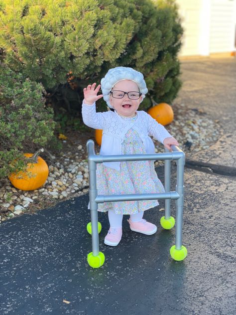 Two Year Old Halloween Costume, Clever Toddler Halloween Costumes, Homemade Toddler Halloween Costumes, 12 Month Old Halloween Costume Girl, Family Costumes With Baby And Toddler, Halloween Costumes 1 Year Girl, Diy Baby Girl Halloween Costumes, 10 Month Old Halloween Costume Girl, One Year Old Girl Halloween Costume