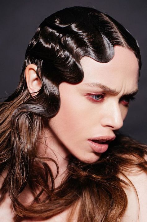 Slick waves. #avantgarde #slickhair #wetlook #wavy Finger Wave Hairstyle, Wave Hairstyle, Bleached Blonde, Wet Look Hair, Trendy We Fryzurach, Finger Wave Hair, Finger Wave, Long Hair Waves, Second Day Hairstyles