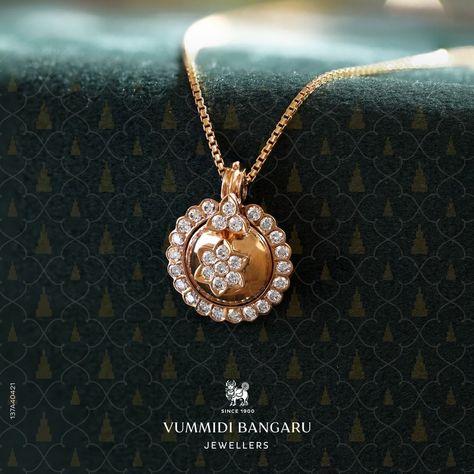 Vummidi Bangaru Jewellers, Bridal Diamond Necklace, Stone Bead Jewelry, Antique Necklaces Design, Floral Embellishment, Black Beads Mangalsutra Design, Choker Designs, Gold Earrings Wedding, Gold Jewelry Simple Necklace