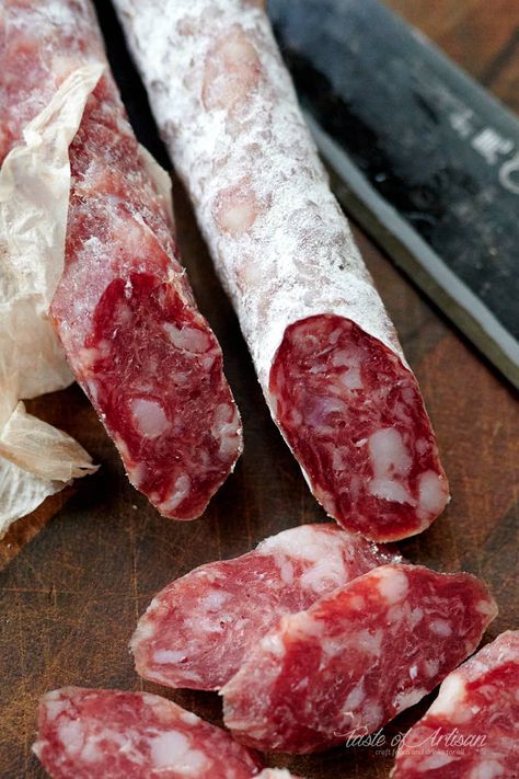 Dried Sausage Recipe, Cured Pork Loin, Spanish Sausage, Cured Meat Recipes, Sausage Making Recipes, Salami Recipes, Home Made Sausage, Homemade Sausage Recipes, Kielbasa Recipes