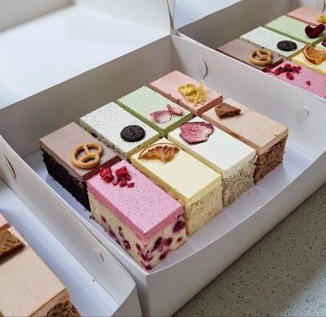 following @patriciakyex for more ✨ Dessert Box Mini, Delicious Food Image, Dessert Box, Fruit Chip, Pretty Alcoholic Drinks, Dessert Packaging, Cake Packaging, Cake Business, Bakery Business