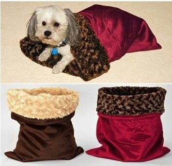 Doggie sack Diy Dog Blankets, Snuggle Dog Bed, Sleep Ideas, Dog Sleeping Bag, Make A Bed, Dog Craft, Dog House Bed, Diy Dog Bed, Dog Projects