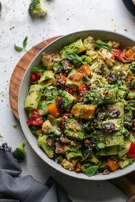 Healthy Vegetable Pasta, Pasta With Roasted Vegetables, Broccoli Pesto Pasta, Vegetable Pasta Recipes, Weeknight Pasta, Roasted Vegetable Pasta, Broccoli Pesto, Pasta Pesto, Veggie Pasta