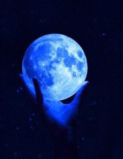 Moon Aesthetic, Night Sky, In The Dark, Blue Light, The Moon, Moon, Blue