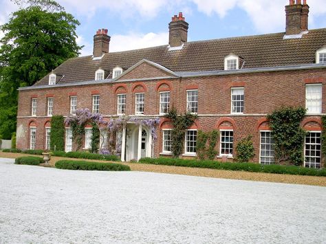 Gorgeous Anmer hall prior to remodel Kensington Palace Apartments, Sandringham House, Anmer Hall, William And Catherine, Grand House, Royal Houses, Houghton Hall, Sandringham Estate, Vacation Cottage