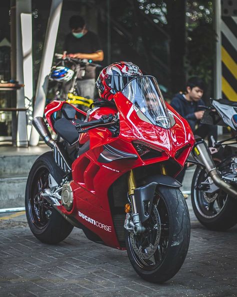 Ducati V4r Wallpaper, Bikers Wallpaper, Ducati V4s, Motor Vehicle Amplifier, Ducati Panigale V4r, Ducati V4, Italy Bologna, Tourer Motorcycles, Girl Riding Motorcycle