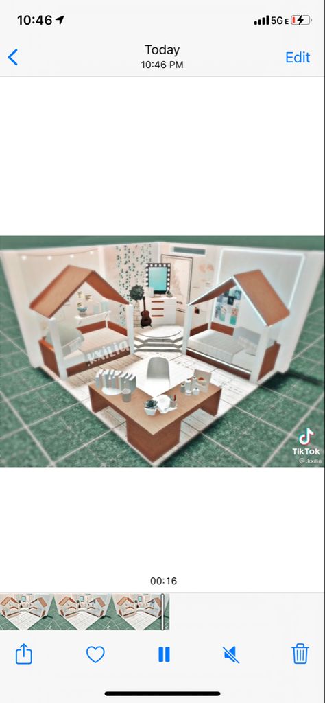 Bloxburg Decorations Ideas, Bloxburg Easy Bedroom Ideas, Blockburg House Ideas Layouts, Bloxburg Layout Ideas 3 Story, Bloxburg House Ideas Pool, Cute One Story House Bloxburg Layout, Bloxburg House Outlines 2 Story, Bloxburg Shelf Decor, Things To Put In Your Bloxburg House