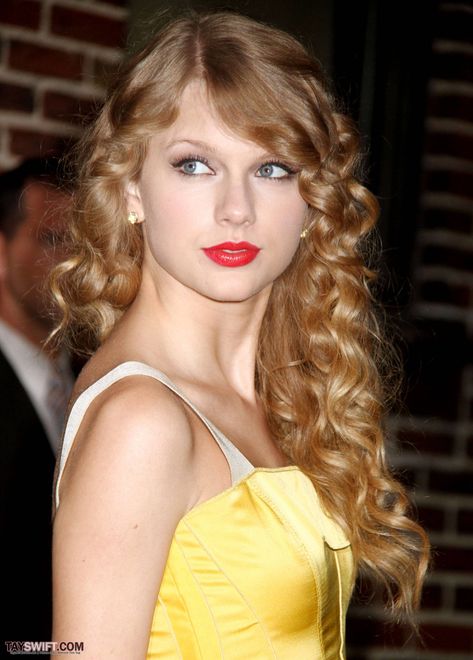 Taylor Swift Beautiful Eyes, Taylor Swift Beautiful, Taylor Swift Speak Now Era, Speak Now Era, Young Taylor Swift, American Queen, Taylor Swift Speak Now, Speak Now, Taylor Swift Pictures