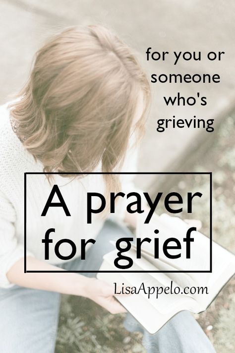 A prayer for grief; when you or someone you love is grieving, pray this scipture-based prayer.  May this prayer prompt help you trust God in your season of hope and let the hope of God pierce through your darkness. || Lisa Appelo #grief #christian #prayer #comfort #lisaappelo I Trust You Lord, Pray For Someone, Comfort Someone, Praying Scripture, Pray For Strength, Praying For Someone, Memorial Ideas, Abba Father, What To Do Today