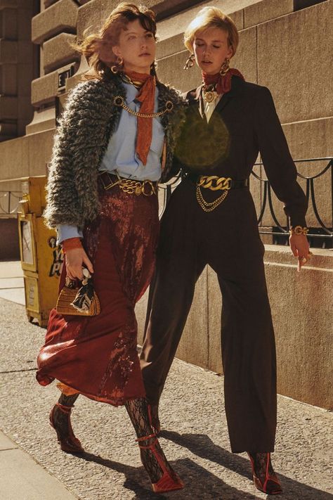 Zara's New Parisian-Inspired Collection Is the Most Expensive-Looking Yet Zara Campaign, Zara Shop, Faux Shearling Coat, Lace Tights, Pinstripe Dress, Zara New, Mode Chic, Mode Inspo, 여자 패션