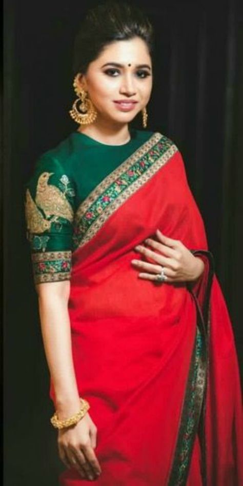 Blouse Designs Images, Red Saree Blouse, Saree Jacket, Latest Blouse Designs, Blouse Designs High Neck, Pattu Saree Blouse Designs, Saree Blouse Neck Designs, Blouse Design Images, Indian Saree Blouses Designs