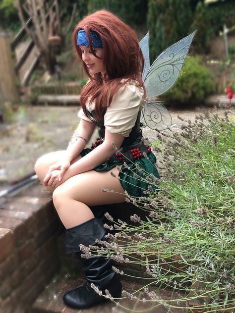 Zarina Pirate Fairy Costume, Tinkerbell Pirate Fairy, Pixie Hollow Cosplay, Tinkerbell Dti Outfits, Tinkerbell Costume Corset, Pirate Fairy Costume, Zarina Pirate Fairy, Vidia Tinkerbell Pirate Fairy, Tinkerbell Cosplay