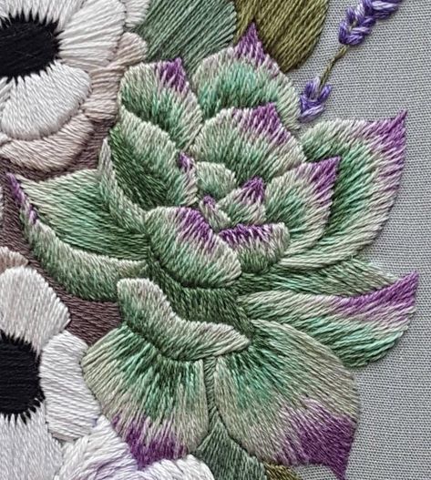 Crewel Embroidery Tutorial, Brazilian Embroidery Stitches, Cactus Fabric, Crewel Embroidery Kits, Basic Embroidery Stitches, Hand Embroidery Flowers, Brazilian Embroidery, Embroidery Flowers Pattern, Thread Painting