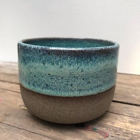 Textured Turquoise, Pottery Pinch Pot, Ceramics Glaze, Glaze Combos, Amaco Glazes, Ceramic Glaze Recipes, Speckled Clay, Cup Handmade, Clay Cup