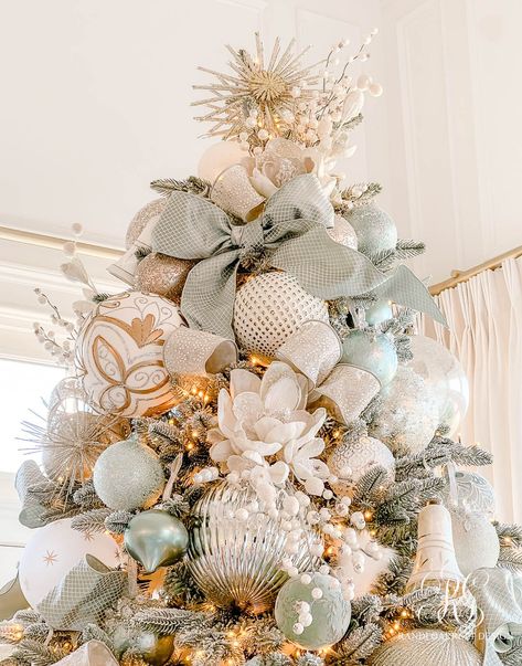 Winter Wonderland Green Christmas Tree, Christmas Turquoise Decoration, Copper And Champagne Christmas Tree, Mint And Gold Christmas Tree, Gray And Gold Christmas Tree, Cream And Blue Christmas Decor, Boho Coastal Christmas Tree, Fancy Christmas Tree Decorations, Mesh In Christmas Trees