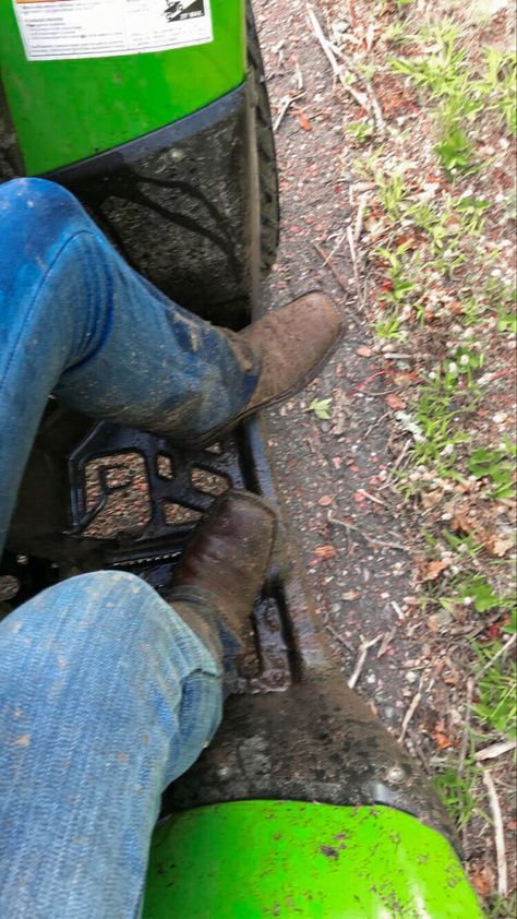 Country Snaps, Country Relationship Goals, Foto Cowgirl, Country Girl Style, Best Friends Shoot, Best Friend Photos, Rain Garden, Cute N Country