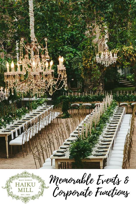 Sage Themed Wedding, Long Table Design, Garden Style Centerpieces, Wedding Greenery Decor, Wedding Cartagena, Sweet 15 Invitations, Haiku Mill Wedding, Haiku Mill, Event Bar