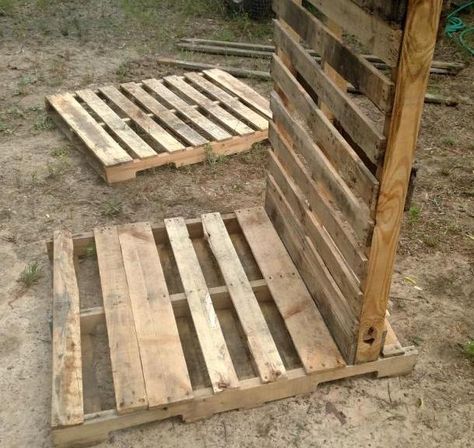 Outdoor Themed Bedroom, Pallet Towel Rack, Pool Organization, Pool Towel Holders, Pool Equipment Enclosure, Pool Float Storage, Pool Toy Storage, Pallet Pool, Towel Rack Pool