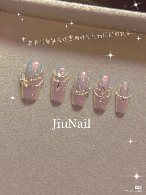 August D Nails, Dreamy Nail Designs, Jewel Nail Designs Rhinestones, Nail Art With Gems, Nail Designs Chrome, Diy Rhinestone Nails, Rave Nails, Diamond Nail Art, Trendy Products