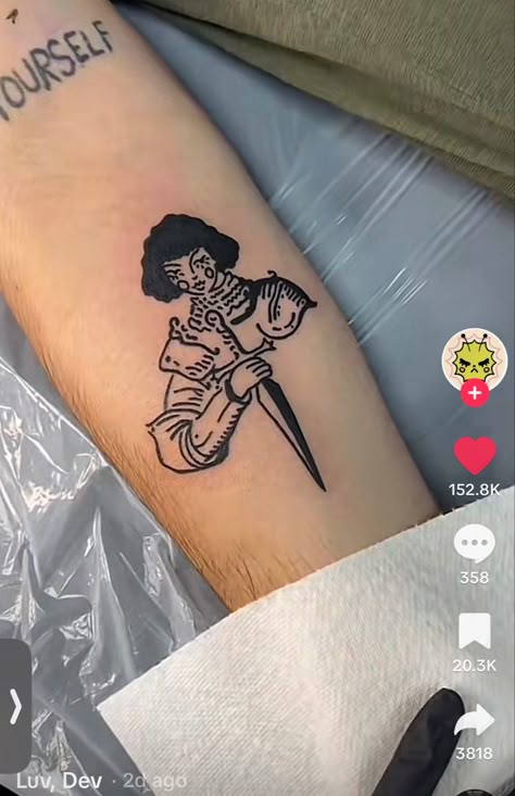 Joan of Arc tattoo minimalist black lineart Large Chest Tattoo, Joan Of Art Tattoo, Bite Mark, Kenny Ortega, Tattoo Cute, Funky Tattoos, Sick Tattoo, Back Of Shoulder Tattoo, Getting A Tattoo