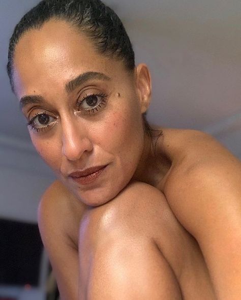 Tracy Ross, Tracey Ellis, Tracee Ellis Ross Fashion, Hollywood Glamour Aesthetic, Beauty And The Beat, Black Actresses, Tracee Ellis Ross, Fashion To Figure, Japanese Fashion