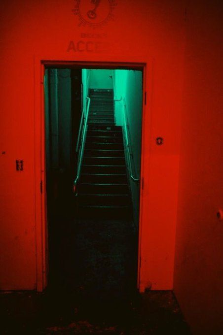 Neon Noir, New Retro Wave, Neon Aesthetic, Neo Noir, Dark Room, Red Aesthetic, Insta Photo, Red Light, Night Photography