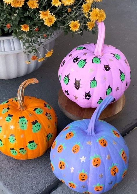 Paint Pumpkins Kids, Cute Painted Pumpkin Ideas, Decorate Pumpkins, Pumpkin Painting Party, Pumpkins For Halloween, Halloween Pumpkin Crafts, Creative Pumpkin Painting, Creative Pumpkin Decorating, Cute Pumpkin Carving