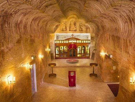 Inside Coober Pedy, Australia's Underground Town - Condé Nast Traveler Coober Pedy Australia, Australian Desert, Underground Shelter, The Road Warriors, Sandstone Wall, Fear Of The Dark, Visit Barcelona, Underground Cities, Coober Pedy