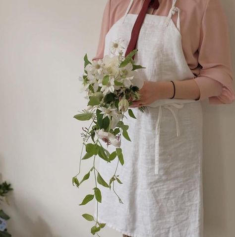 Small Cascade Bridal Bouquet, Small Cascade Bouquet, Modern Minimal Bouquet, Minimal White Bouquet, Minimal Bridal Bouquet White, Cascading Lily Of The Valley Bouquet, Bridesmaid Bouquet White, Hand Bouquet, Bridal Bouquet Flowers