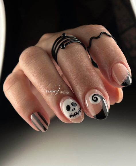 Femmy Joan Osorio Alicea | Jack Skellington 🥰💀 • Monómero • Perfect Clear • Gel Polish Ultra White • Gel Polish Ultra Black • Build Top Coat • Puntas de… | Instagram Skellington Nails, Jack Skellington Nails, Clear Gel Polish, White Gel Polish, Nail School, Clear Gel, School Nails, Ultra White, Jack Skellington