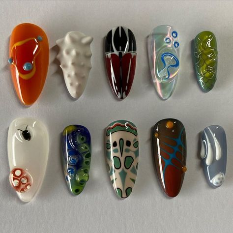 40 Trending Summer Nail Art to Inspire You Molten Nail Art, Textured Nail Art, Teeth Nails, Nail Design Glitter, Nail Art Photos, Airbrush Designs, Punk Nails, Hippie Nails, Summer Nail Art