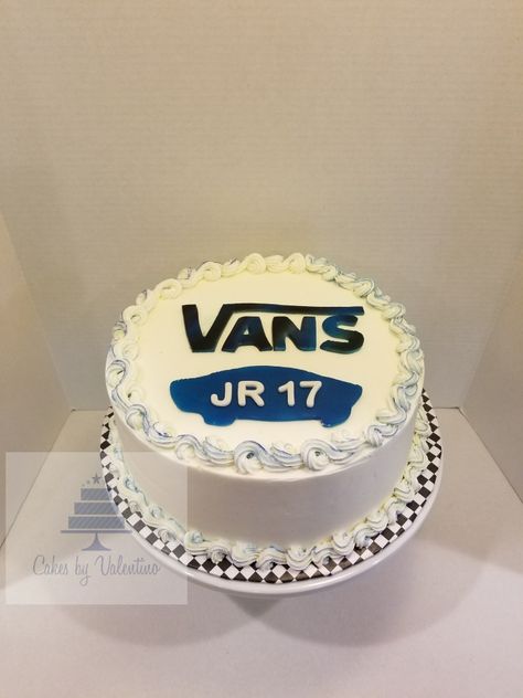 Vans Birthday Cake, Vans Bday Party Ideas, Vans First Birthday, Vans Cookies, Vans Party, Photo Booth Setup, Amazing Cake, Star Girl, Cake Cake