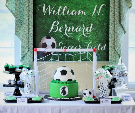 Soccer Baby Showers, Football Party Supplies, Soccer Baby, Soccer Birthday Parties, Sports Baby Shower, Soccer Theme, Boy Baby Shower Ideas, Happy Birthday Cupcakes, Soccer Birthday