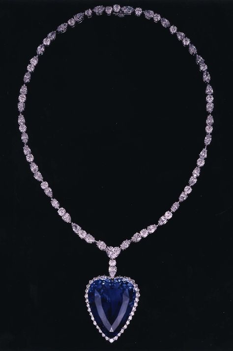 The 45 Most Gorgeous, Famous Gems of All Time Diamond And Sapphire Necklace, The Heart Of The Ocean, Cullinan Diamond, Royal Engagement Rings, Heart Of The Ocean, Royal Rings, Victorian Jewellery, Pink Engagement Ring, Ocean Heart