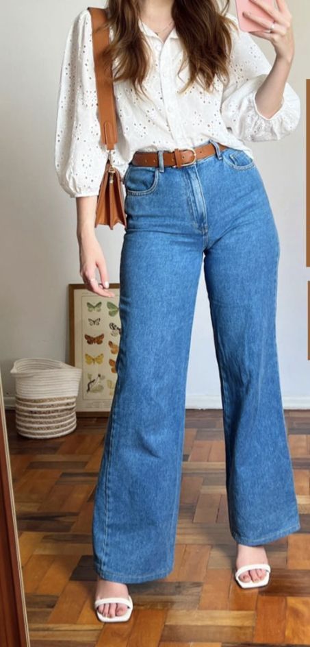 Summer Work Wear 2023, Romantic Jeans Outfit, Western Outfits Inspo Women, Spring Ootd 2024, Decent Summer Outfits, Western Outfit Ideas For Women Casual, Feminine Outfits Jeans, Casual Outfits 80s, Casual Work Outfits Summer Office Wear Jeans Women