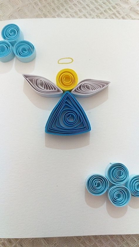 Angel Quilling, Diy Quilling Christmas, Diy Quilling Crafts, Quilling Flower Designs, Paper Quilling For Beginners, Christmas Manger, Paper Quilling Cards, Quilling Christmas, Paper Quilling Patterns