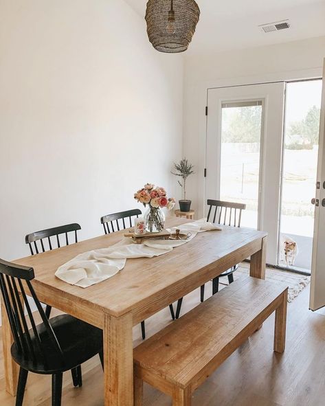 Mirror Dining Room, Modern Farmhouse Dining, Diy Dining Room, Farmhouse Kitchen Tables, Table Farmhouse, Diy Dining, Memorial Weekend, Small Kitchens, Dining Room Combo