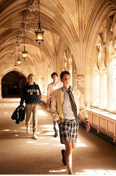 Preppy - At School Ivy League Aesthetic, Ivy Look, Preppy Boys, Preppy Men, Ivy League Style, Ivy Style, Prep Style, Preppy Lifestyle, New England Style