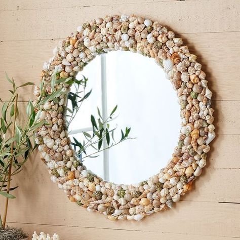 Spiegel Diy, Seashell Mirror, Stone Mirror, Seashell Projects, Mirror Frame Diy, Shell Mirror, Mirror Crafts, Shell Crafts Diy, Shell Decor