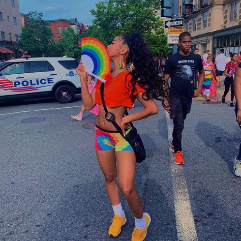 Pride Festival Outfit Ideas Black Women, Pride Fit Ideas, Pride Outfits Women Festival, Pride Parade Outfit Ideas Black Women, Rainbow Pride Outfit, Pride Outfits Black Women, Pride Party Outfit, Diy Pride Outfit, Pride Outfit Ideas Black Women