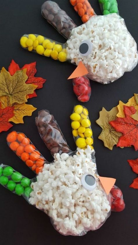 Popcorn Treat Bags, Turkey Treats, Popcorn Treat, Thanksgiving Snacks, Thanksgiving School, Turkey Disguise, Popcorn Treats, Thanksgiving Activities For Kids, Turkey Crafts