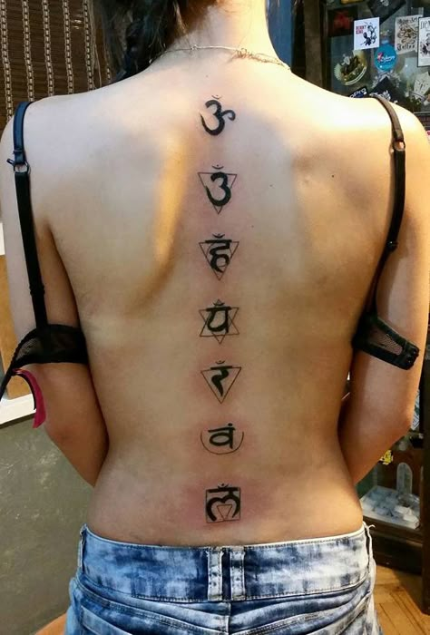 Seven Chakras Back Tattoo | Best tattoo ... 7 Chakras Tattoo, Kundalini Tattoo, Chakras Tattoo, Flower Spine Tattoos, Tato Minimal, Chakra Tattoo, Yoga Tattoos, Petite Tattoos, Religious Tattoos