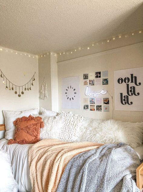 modern dorm room | minimalistic | boho | girls dorm room | college decor | girls college room | college essentials | dorm room ideas | dorm room ideas for girls in college | dorm decor | dorm room layouts | | college aesthetic | college dorm checklist | dorm room art | picture wall | dorm collage | Dorm Bed Pillows, Wall Collage Pictures Aesthetic Dorm, Dorm Room With Lights, Dorm Room Ideas Lights, Colorful Minamilist Bedroom, Dorm Room Ideas High Bed, Wall Decor College Dorm, Long Wall Decorating Ideas Bedroom, Dorm Lights Ideas