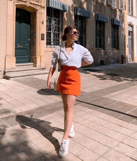 Orange Skirt Outfit, Denim Skirt Outfit Summer, Skirt Outfits Aesthetic, Skirt Outfit Summer, Short Skirts Outfits, Glam Outfit, Orange Outfit, Orange Skirt, What To Wear Today