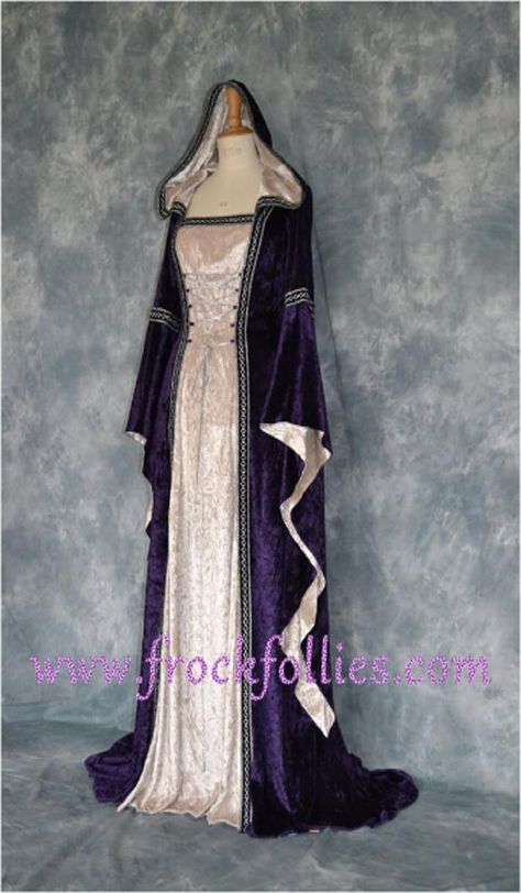 Fenella Handfasting Dress, Moda Medieval, Celtic Dress, Pagan Wedding, Medieval Gown, Fest Outfits, Medieval Costume, Fantasy Gowns, Medieval Dress