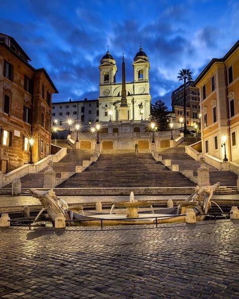 Rome Spanish Steps, Spanish Steps Rome, Spanish Steps, Breathtaking Places, At The Top, Rome Italy, Travel Experience, Travel Dreams, Europe Travel