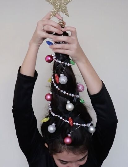 This is a guide to DIY Christmas tree hair. Learn how to make Christmas tree hair quickly and easily with this festive step-by-step tutorial. Christmas Tree Hair Tutorial, Make Christmas Tree, Christmas Tree Hair, How To Make Christmas Tree, Crazy Hair Day, Paper Cones, Christmas Hair, Crazy Hair Days, Vintage Christmas Tree