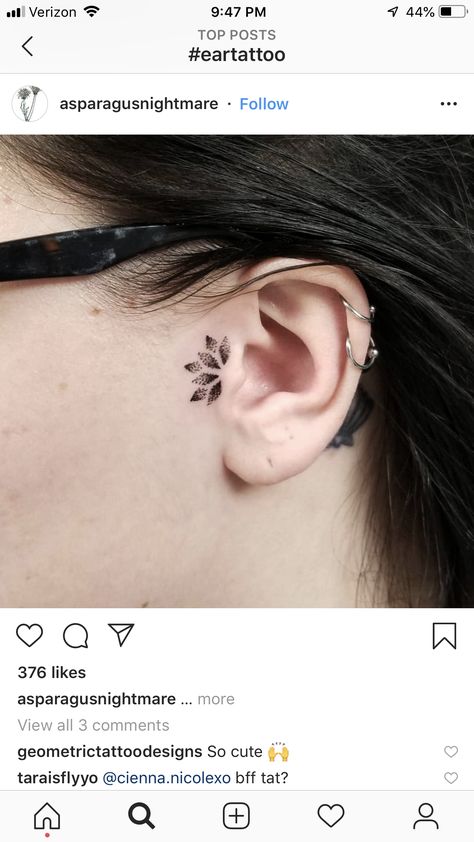 Cartilage Tattoo Ear Flower, Tragus Tattoo Ear, Side Of Ear Tattoo, Tragus Tattoo, Bohemian Tattoo, 13 Tattoos, Dot Tattoos, Collar Bone Tattoo, Side Tattoos