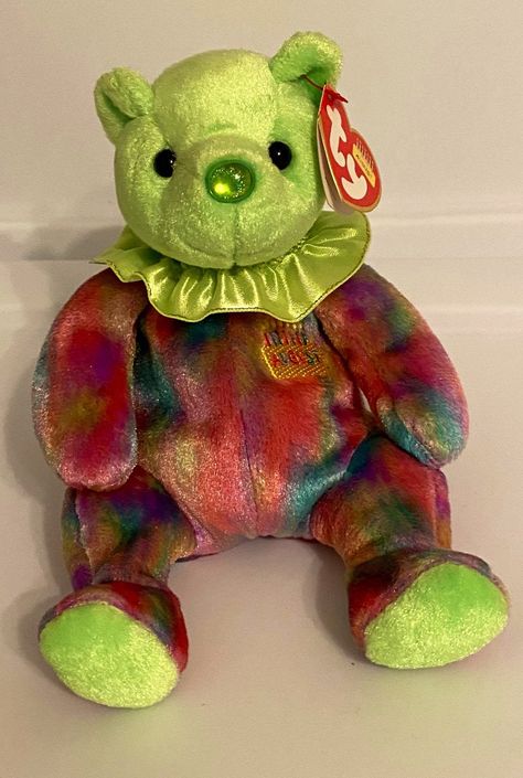 Ty Beanie Baby AUGUST - the Birthday Bear AUGUST My nose is the color of my birthstone. Peridot It brings romance, loyalty and laughter Beanie Babies Aesthetic, Hugs And Kisses Quotes, Ty Plush, Birthday Bear, Baby Wishlist, Beanie Buddies, Bear Hug, Cute Stuffed Animals, Beanie Babies